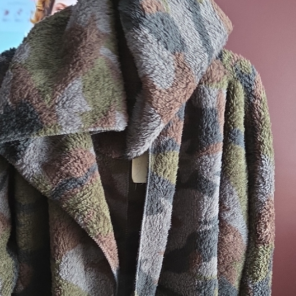 Oversized Camo Teddy Sherpa Hooded Coat Cozy Fleece Open Front Jacket - Picture 4 of 8